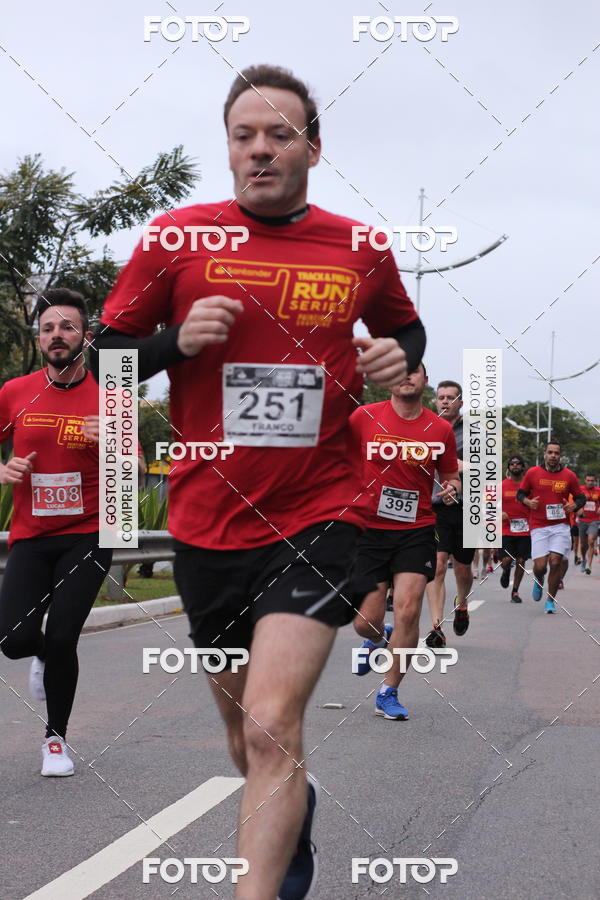 Buy your photos of the eventSantander Track & Field Run Series - Paineiras Shopping on Fotop