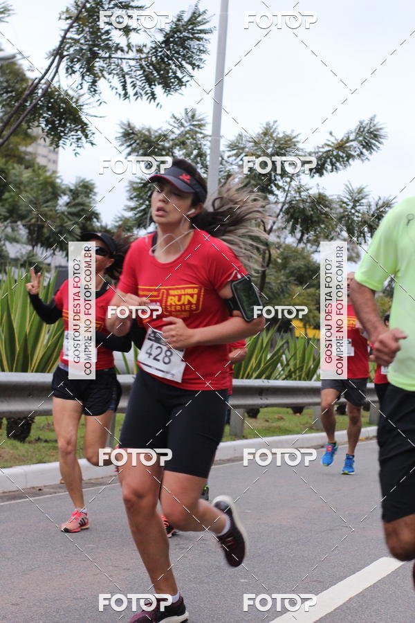 Buy your photos of the eventSantander Track & Field Run Series - Paineiras Shopping on Fotop