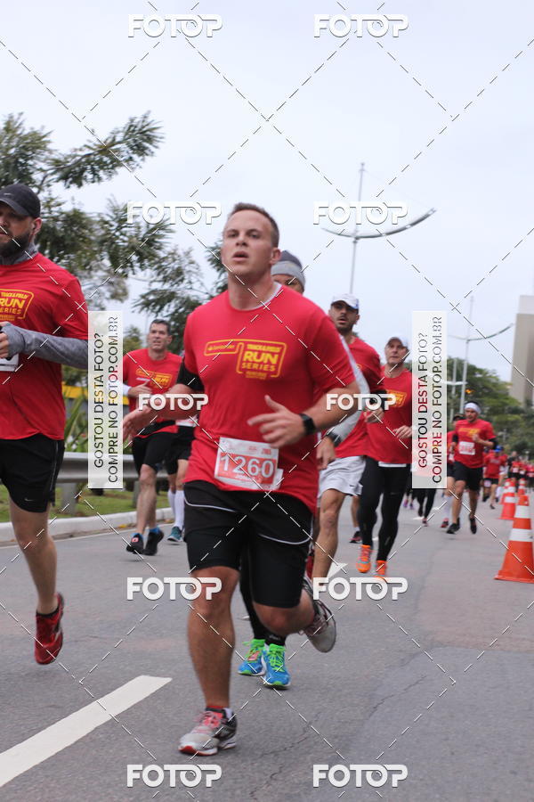 Buy your photos of the eventSantander Track & Field Run Series - Paineiras Shopping on Fotop