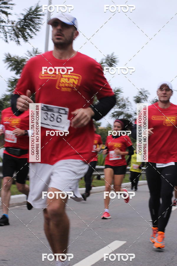 Buy your photos of the eventSantander Track & Field Run Series - Paineiras Shopping on Fotop