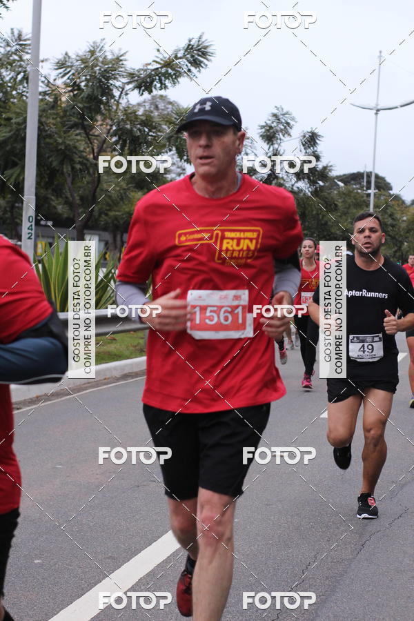 Buy your photos of the eventSantander Track & Field Run Series - Paineiras Shopping on Fotop