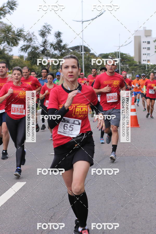 Buy your photos of the eventSantander Track & Field Run Series - Paineiras Shopping on Fotop