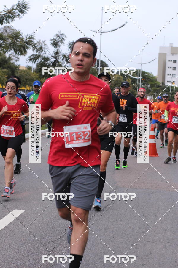 Buy your photos of the eventSantander Track & Field Run Series - Paineiras Shopping on Fotop