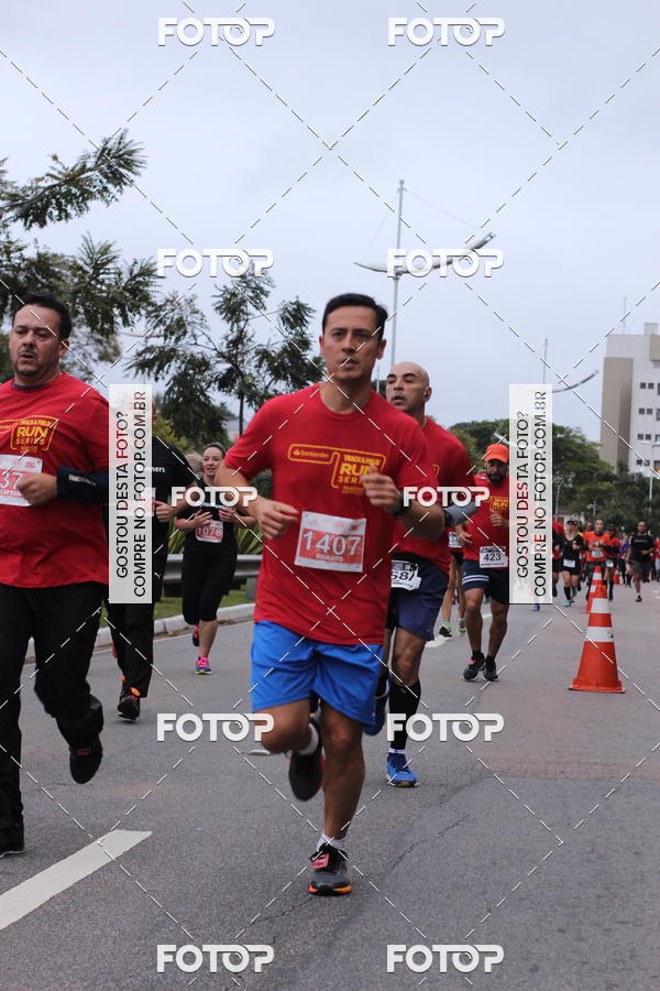 Buy your photos of the eventSantander Track & Field Run Series - Paineiras Shopping on Fotop