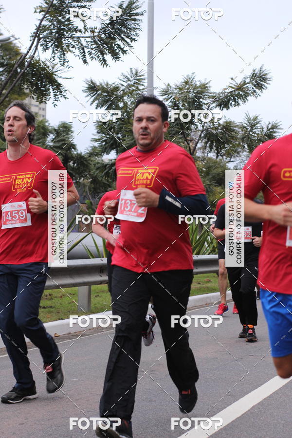 Buy your photos of the eventSantander Track & Field Run Series - Paineiras Shopping on Fotop
