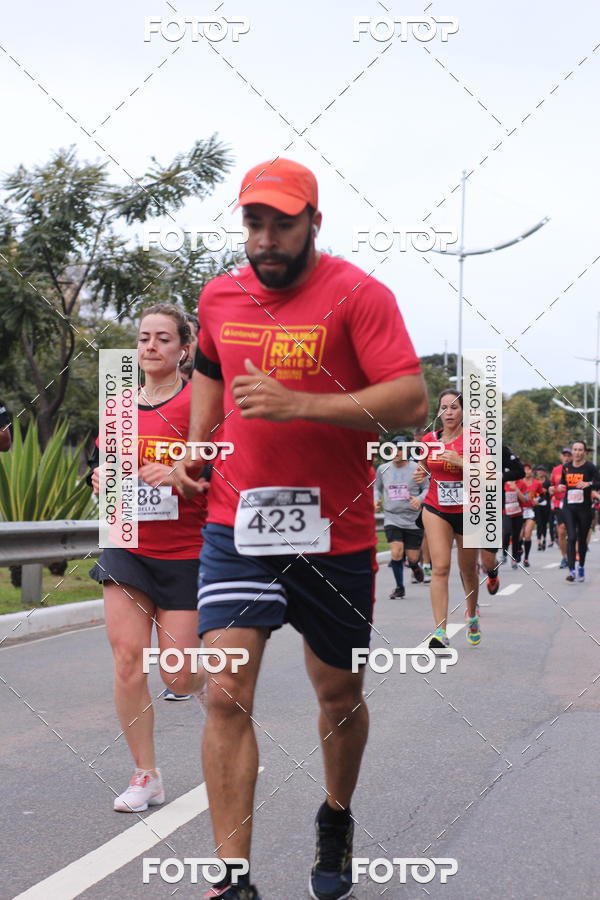 Buy your photos of the eventSantander Track & Field Run Series - Paineiras Shopping on Fotop