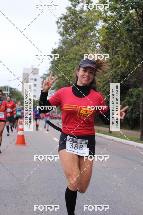 Buy your photos of the eventSantander Track & Field Run Series - Paineiras Shopping on Fotop