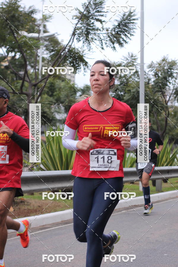Buy your photos of the eventSantander Track & Field Run Series - Paineiras Shopping on Fotop