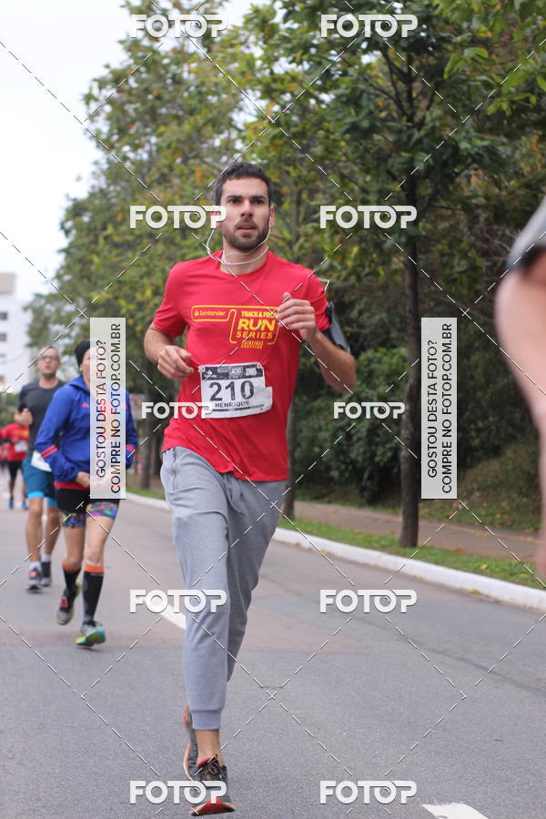 Buy your photos of the eventSantander Track & Field Run Series - Paineiras Shopping on Fotop