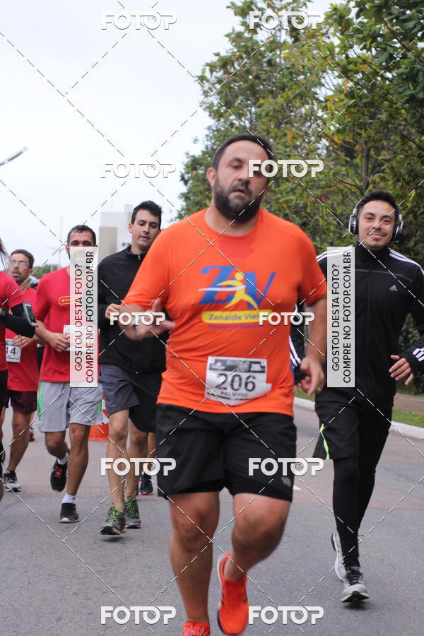 Buy your photos of the eventSantander Track & Field Run Series - Paineiras Shopping on Fotop