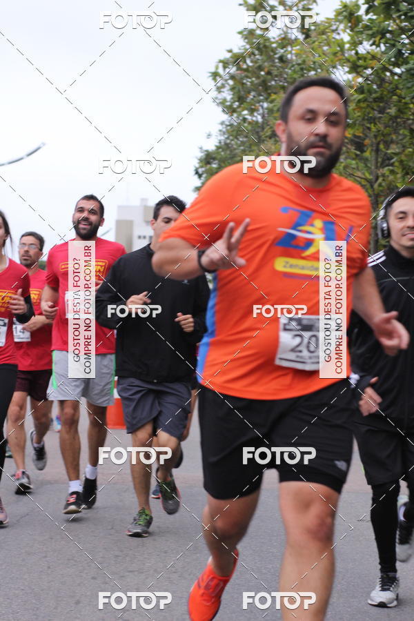 Buy your photos of the eventSantander Track & Field Run Series - Paineiras Shopping on Fotop