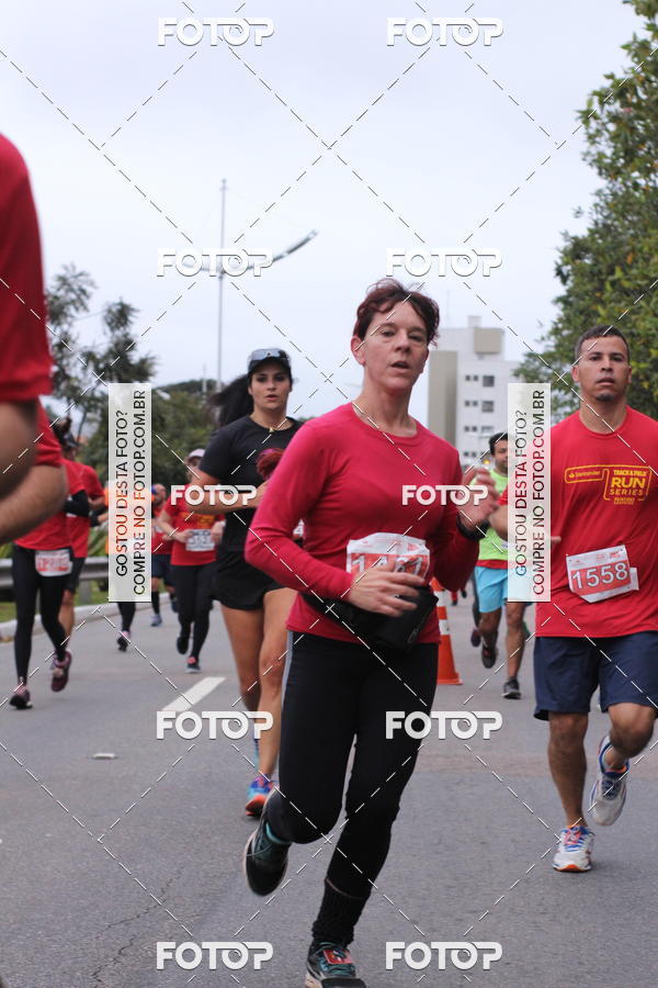 Buy your photos of the eventSantander Track & Field Run Series - Paineiras Shopping on Fotop