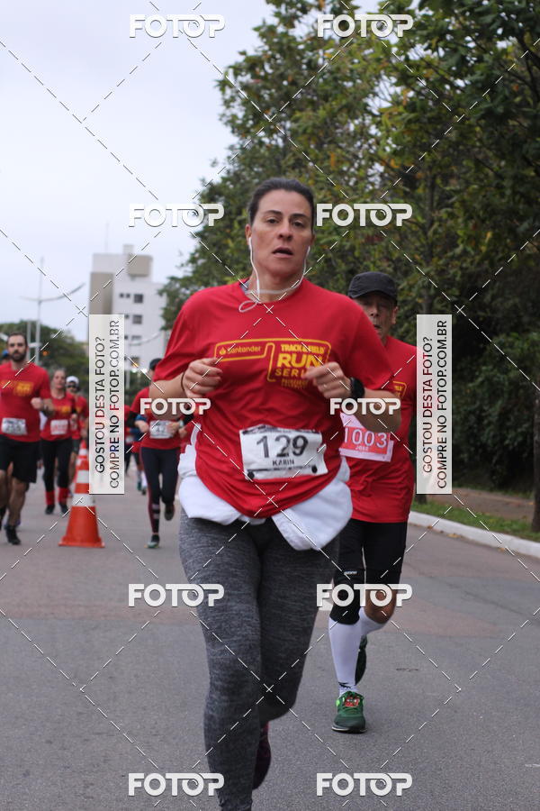 Buy your photos of the eventSantander Track & Field Run Series - Paineiras Shopping on Fotop