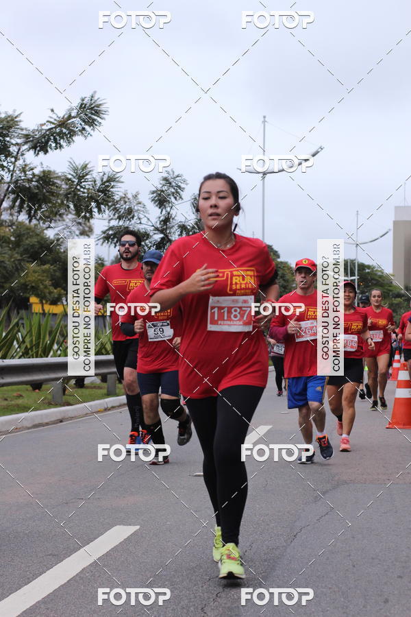 Buy your photos of the eventSantander Track & Field Run Series - Paineiras Shopping on Fotop