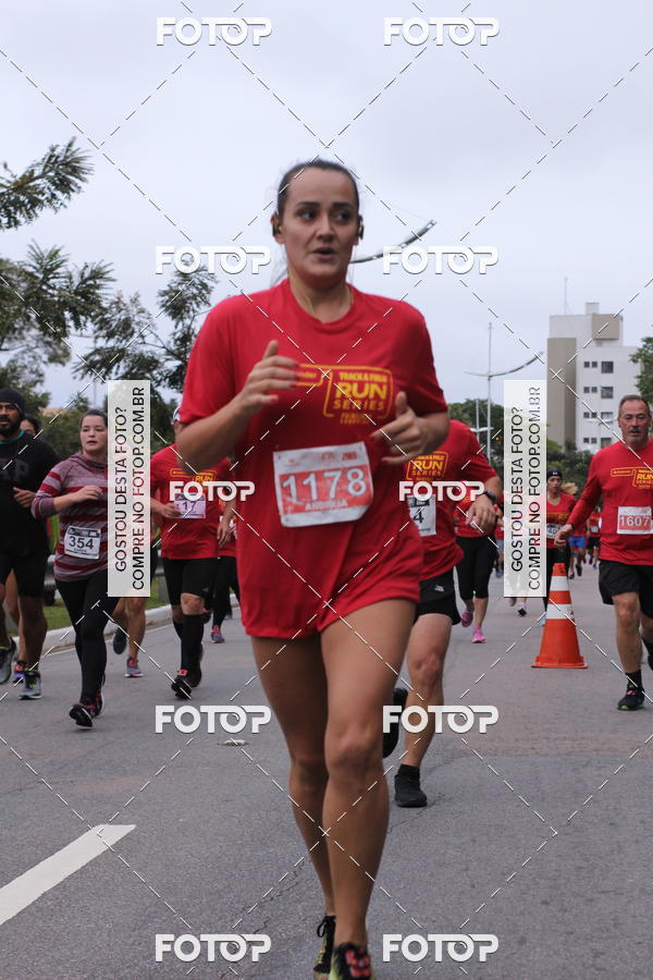 Buy your photos of the eventSantander Track & Field Run Series - Paineiras Shopping on Fotop