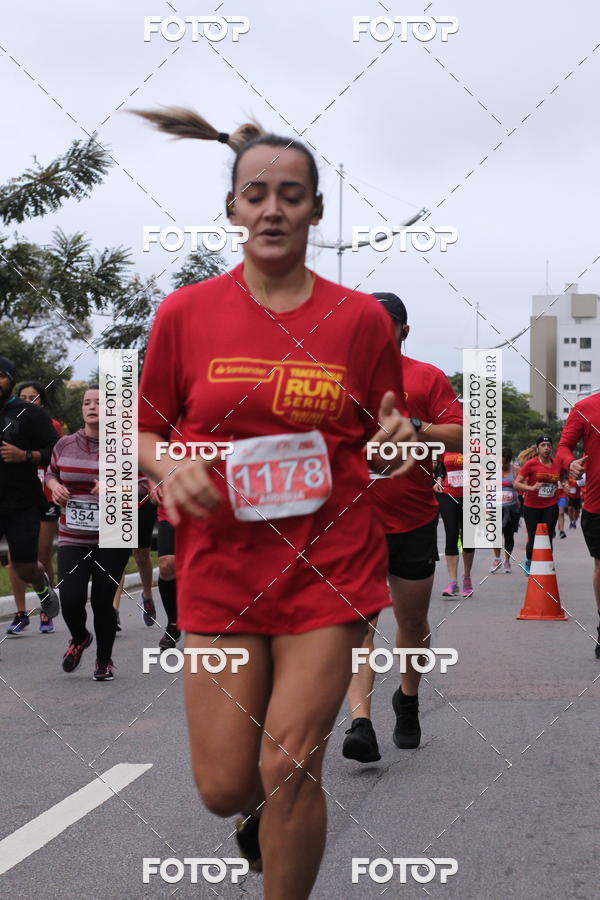 Buy your photos of the eventSantander Track & Field Run Series - Paineiras Shopping on Fotop
