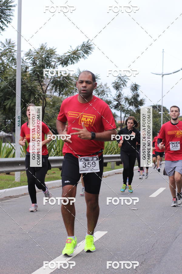Buy your photos of the eventSantander Track & Field Run Series - Paineiras Shopping on Fotop