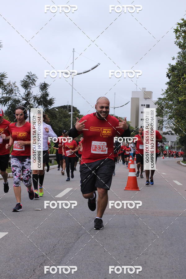Buy your photos of the eventSantander Track & Field Run Series - Paineiras Shopping on Fotop