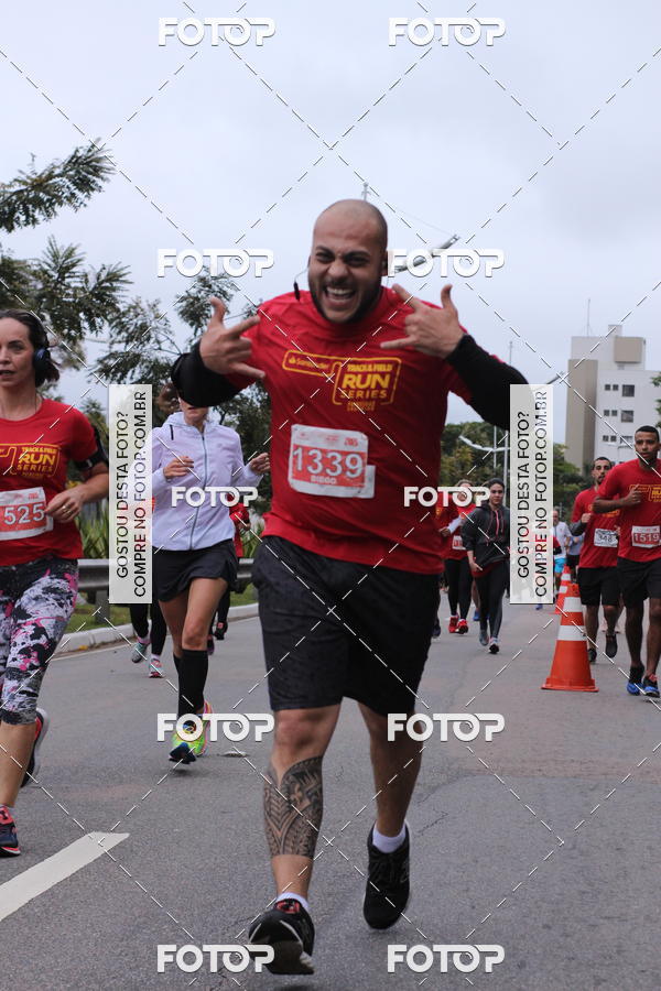 Buy your photos of the eventSantander Track & Field Run Series - Paineiras Shopping on Fotop