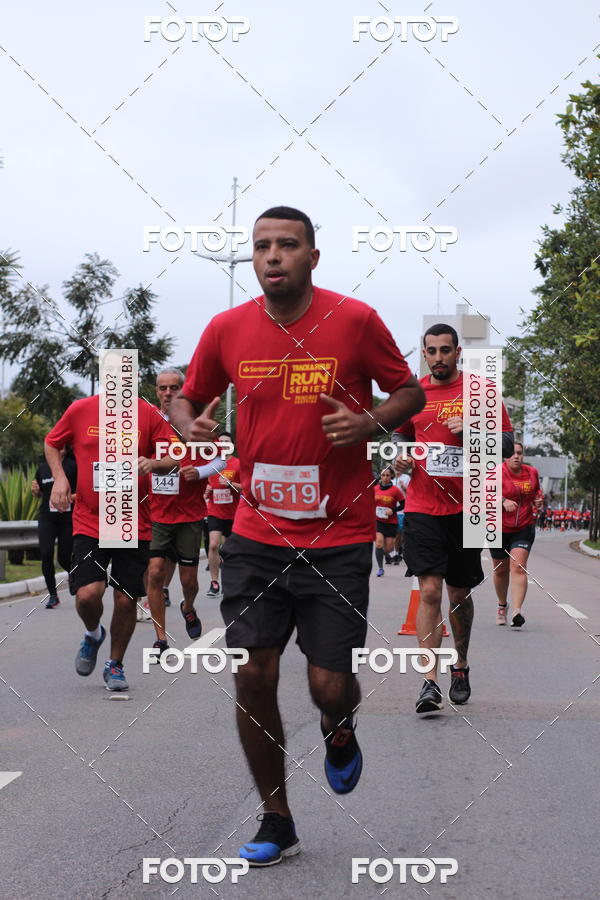 Buy your photos of the eventSantander Track & Field Run Series - Paineiras Shopping on Fotop