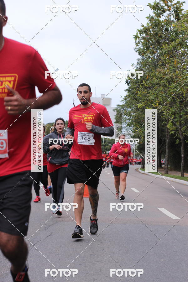 Buy your photos of the eventSantander Track & Field Run Series - Paineiras Shopping on Fotop