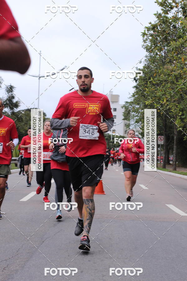 Buy your photos of the eventSantander Track & Field Run Series - Paineiras Shopping on Fotop