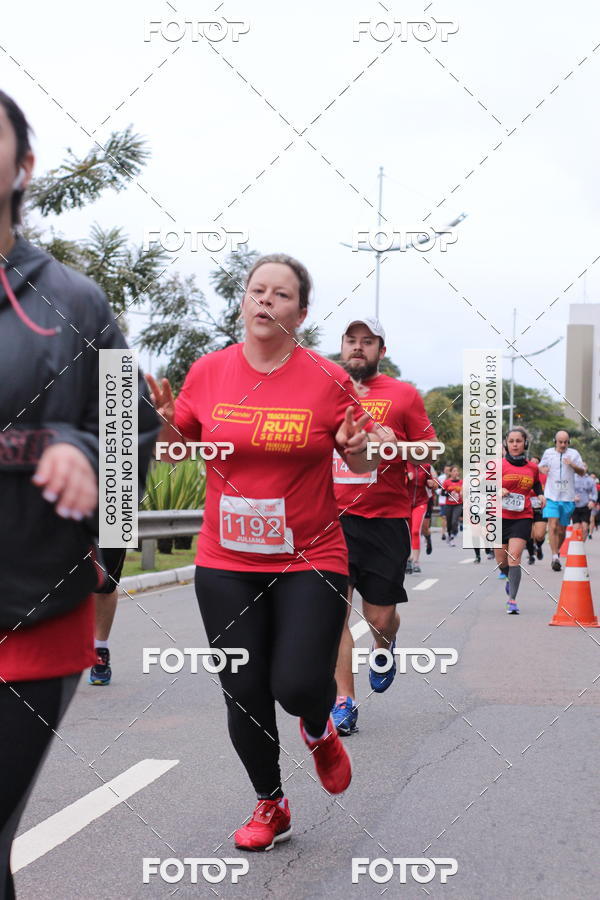 Buy your photos of the eventSantander Track & Field Run Series - Paineiras Shopping on Fotop