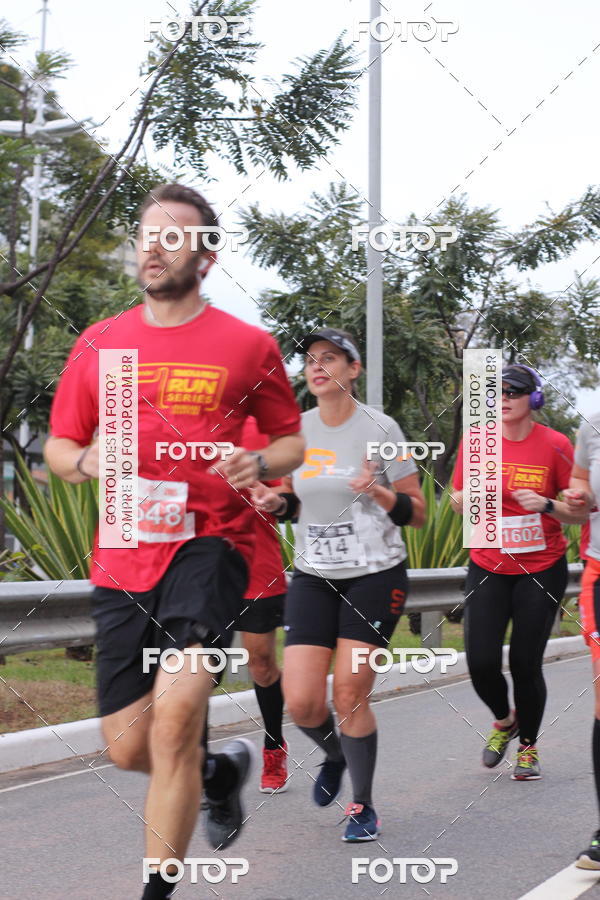 Buy your photos of the eventSantander Track & Field Run Series - Paineiras Shopping on Fotop