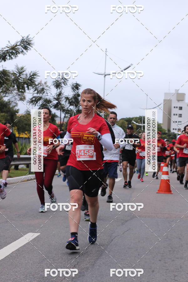 Buy your photos of the eventSantander Track & Field Run Series - Paineiras Shopping on Fotop