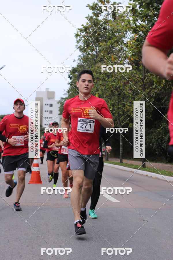 Buy your photos of the eventSantander Track & Field Run Series - Paineiras Shopping on Fotop