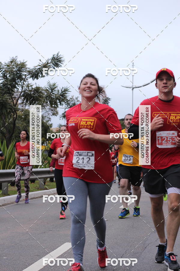 Buy your photos of the eventSantander Track & Field Run Series - Paineiras Shopping on Fotop