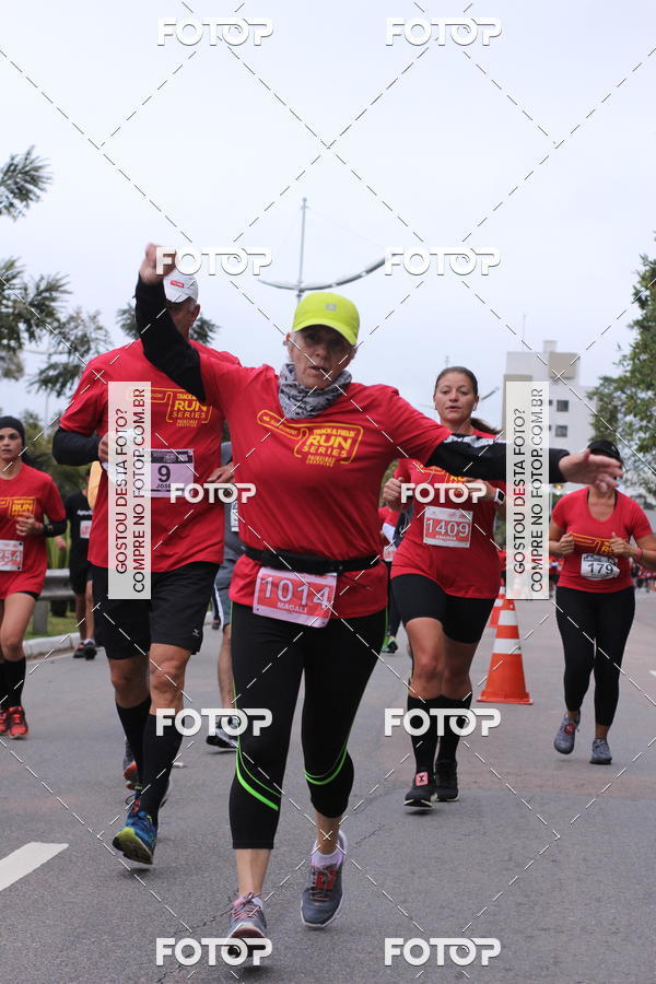Buy your photos of the eventSantander Track & Field Run Series - Paineiras Shopping on Fotop