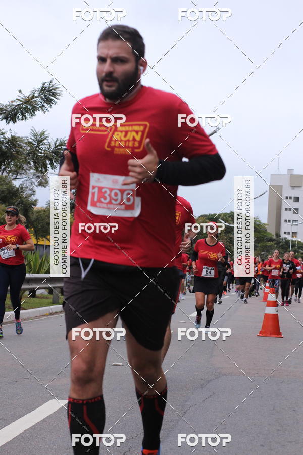Buy your photos of the eventSantander Track & Field Run Series - Paineiras Shopping on Fotop