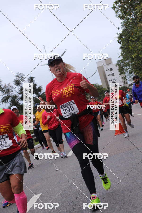 Buy your photos of the eventSantander Track & Field Run Series - Paineiras Shopping on Fotop