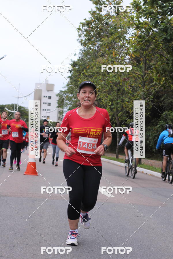Buy your photos of the eventSantander Track & Field Run Series - Paineiras Shopping on Fotop