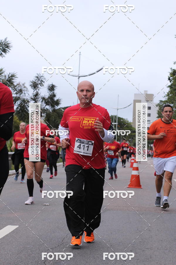 Buy your photos of the eventSantander Track & Field Run Series - Paineiras Shopping on Fotop