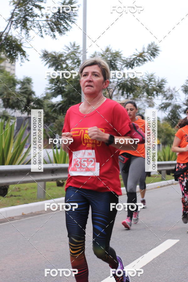 Buy your photos of the eventSantander Track & Field Run Series - Paineiras Shopping on Fotop