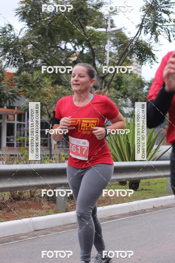 Buy your photos of the eventSantander Track & Field Run Series - Paineiras Shopping on Fotop