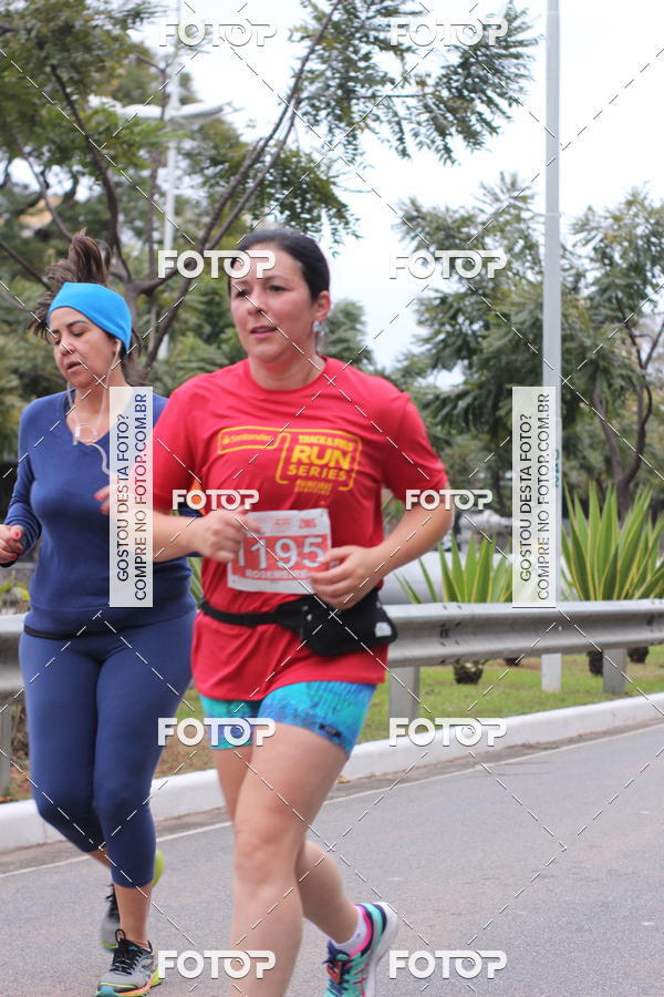 Buy your photos of the eventSantander Track & Field Run Series - Paineiras Shopping on Fotop