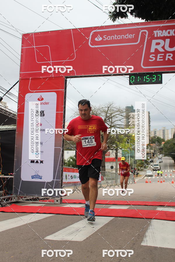 Buy your photos of the eventSantander Track & Field Run Series - Paineiras Shopping on Fotop