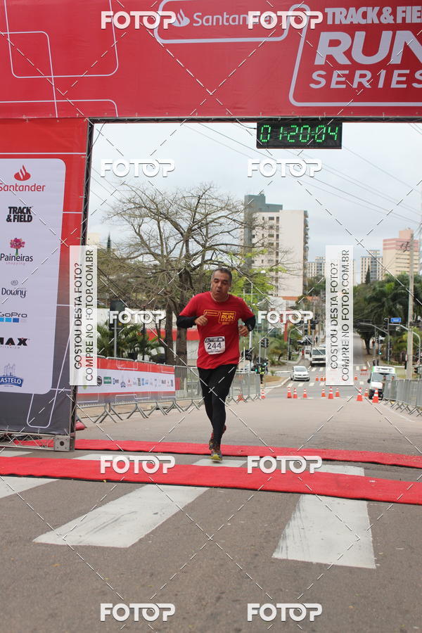 Buy your photos of the eventSantander Track & Field Run Series - Paineiras Shopping on Fotop