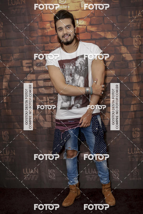 Compre as suas fotos do eventoShow Luan Santana 1977 - Abril de 2017 no Fotop