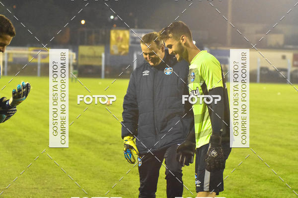 Buy your photos of the event GR�MIO X INTERNACIONAL  BRASILEIRO DE ASPIRANTES on Fotop