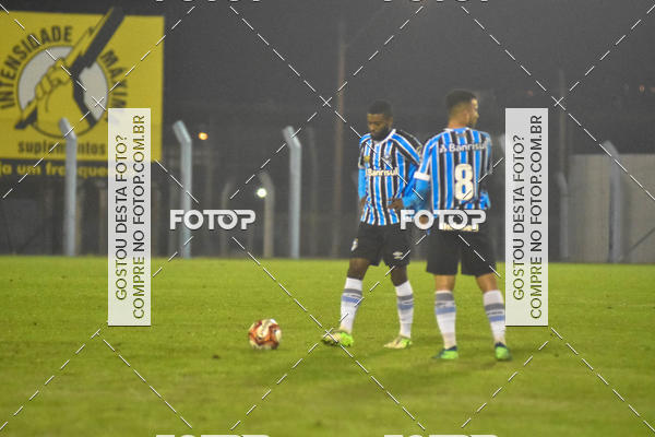 Buy your photos of the event GR�MIO X INTERNACIONAL  BRASILEIRO DE ASPIRANTES on Fotop