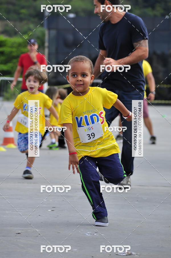 Buy your photos of the eventNiteri Kids Run on Fotop