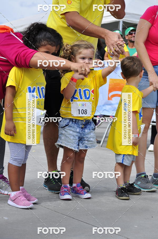Buy your photos of the eventNiteri Kids Run on Fotop
