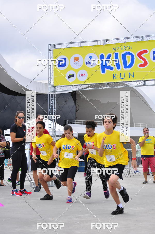 Buy your photos of the eventNiteri Kids Run on Fotop