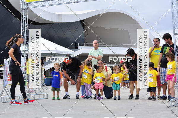 Buy your photos of the eventNiteri Kids Run on Fotop