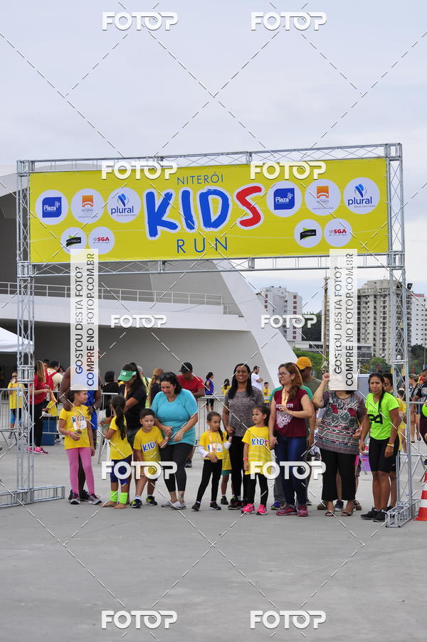Buy your photos of the eventNiteri Kids Run on Fotop