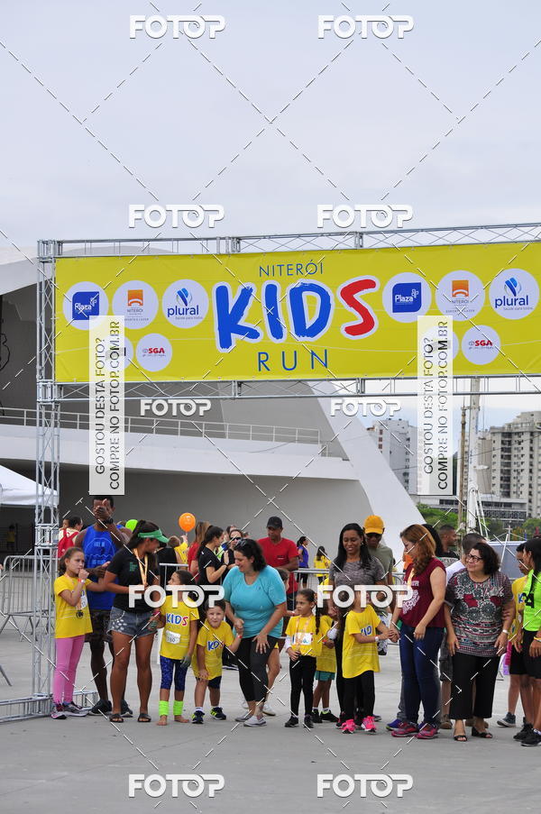 Buy your photos of the eventNiteri Kids Run on Fotop